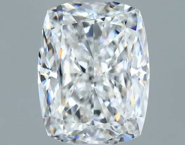 0.7ct CUSHION E VS1 Natural diamond