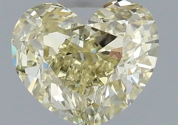 1.07ct HEART Fancy Yellow VVS2 Coloured Lab diamond