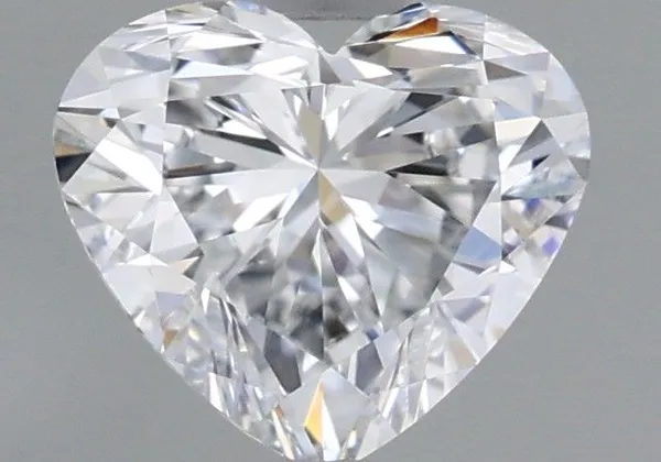 1.09ct HEART E VVS1 Lab diamond