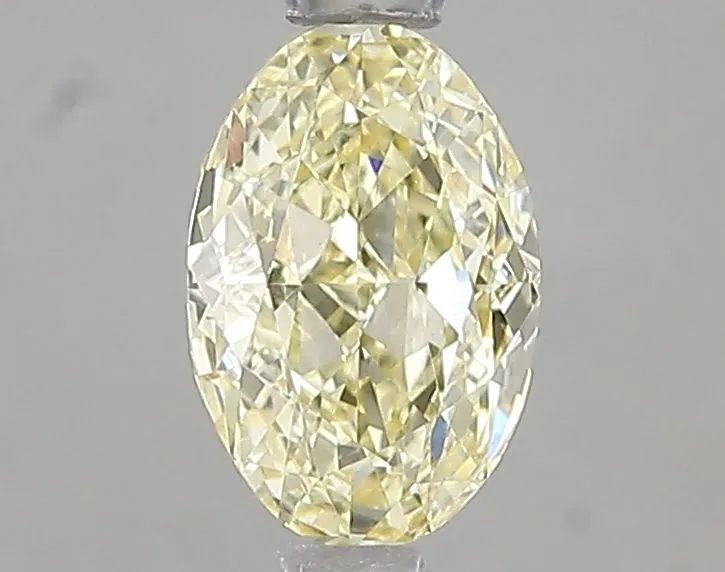 1.03ct OVAL Fancy Light Yellow VVS2 Coloured Lab diamond