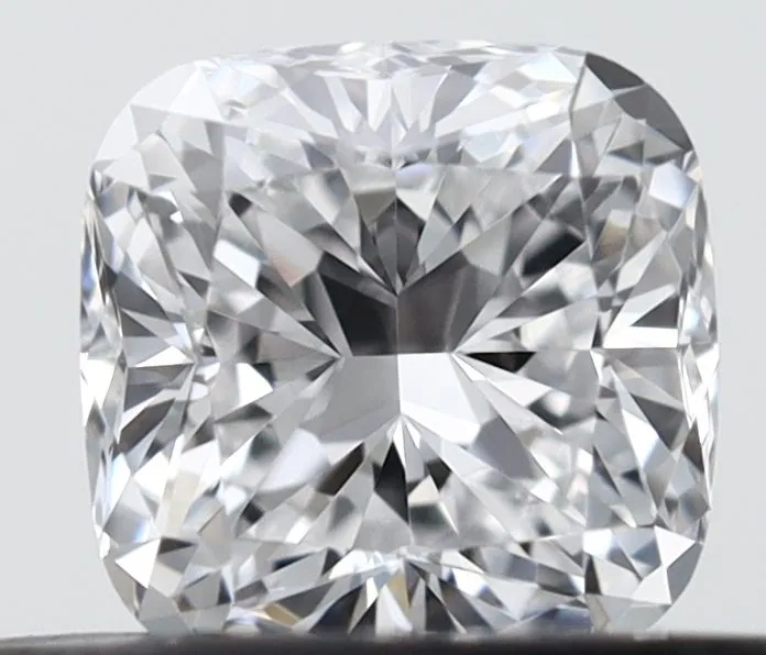 0.35ct CUSHION D VVS2 Natural diamond