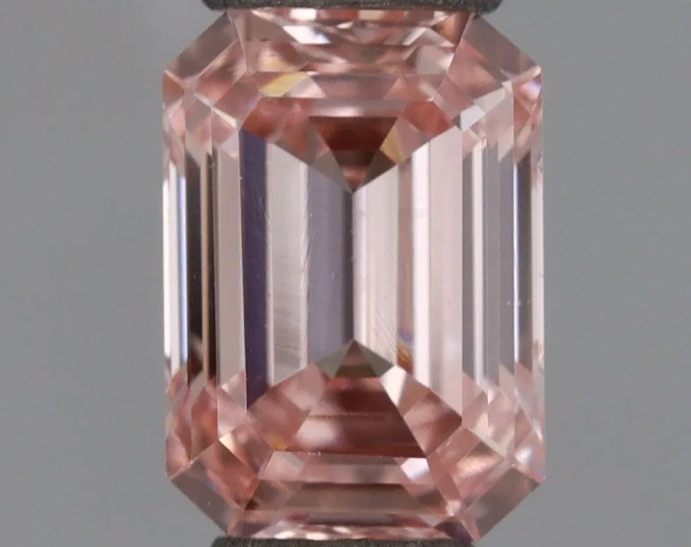 0.51ct EMERALD Fancy Intense Pink VS1 Coloured Lab diamond