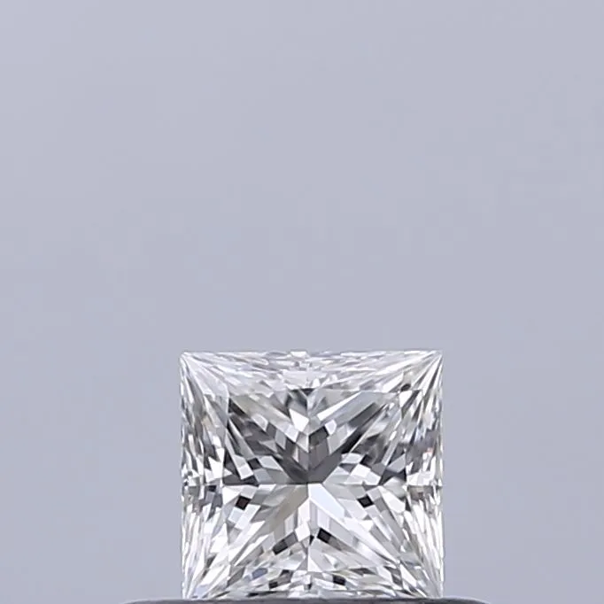 0.30ct PRINCESS E VVS1 Natural diamond