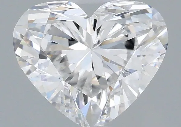 1.09ct HEART D VVS2 Lab diamond