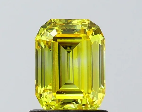 1.14ct EMERALD Fancy Vivid Yellow VVS2 Coloured Lab diamond