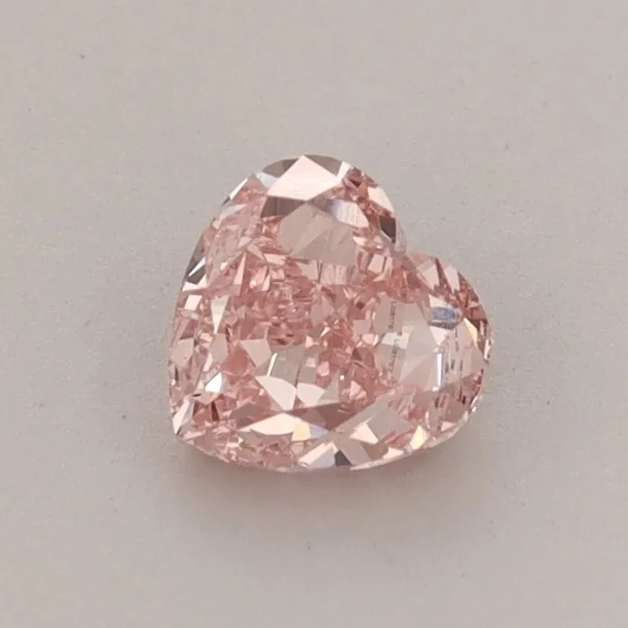 0.59ct HEART Fancy Vivid Pink VS1 Coloured Lab diamond