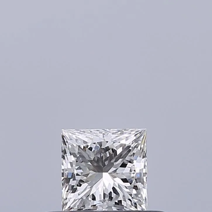 0.32ct PRINCESS E IF Natural diamond