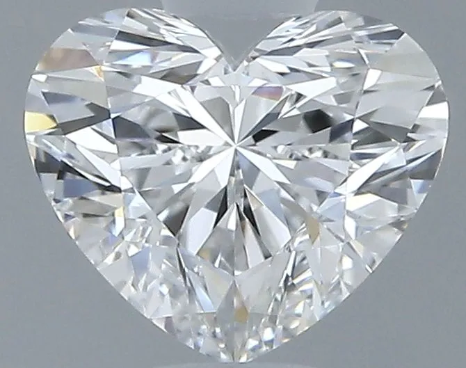 0.71ct HEART E VVS2 Natural diamond
