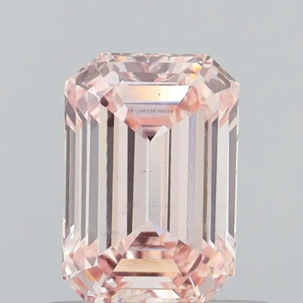 0.68ct EMERALD Fancy Pink VS2 Coloured Lab diamond