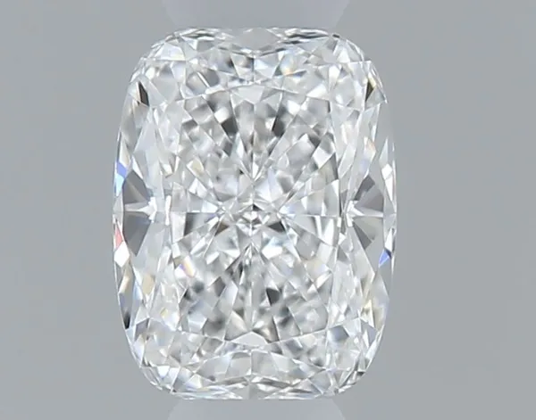 0.3ct CUSHION E VVS2 Natural diamond