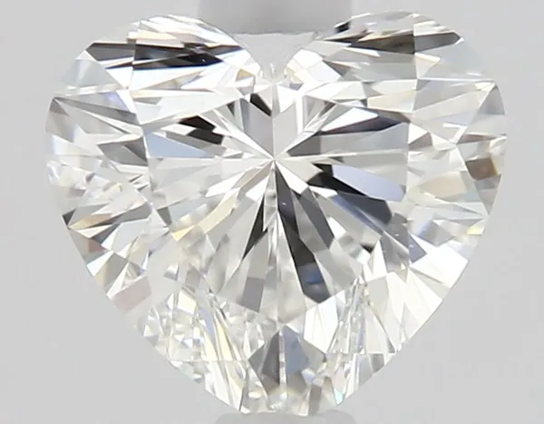 0.6ct HEART G VVS2 Natural diamond