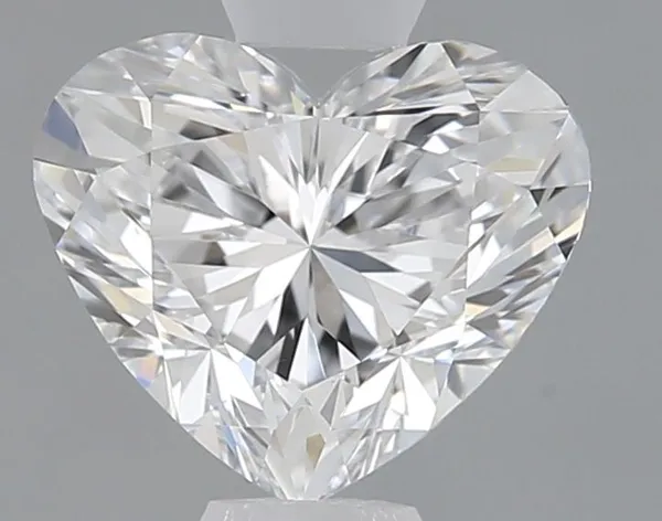0.72ct HEART D VVS2 Lab diamond