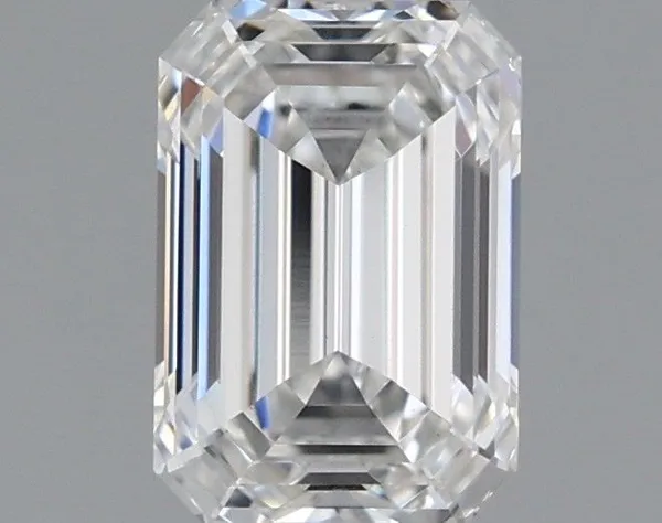 0.65ct EMERALD E VS1 Lab diamond