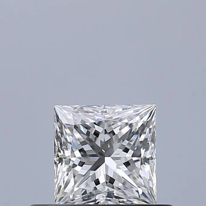 0.41ct PRINCESS E VVS2 Natural diamond