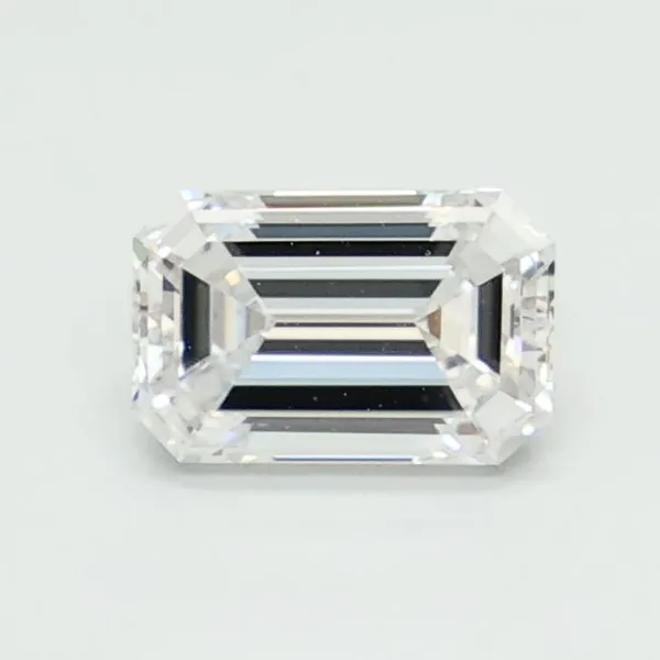 0.69ct EMERALD D VVS1 Lab diamond