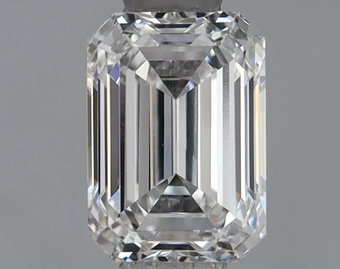 0.70ct EMERALD E VS1 Lab Grown diamond