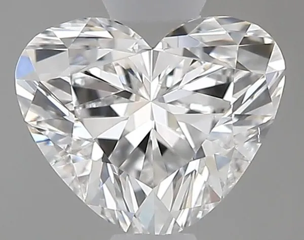 0.61ct HEART E VS2 Natural diamond