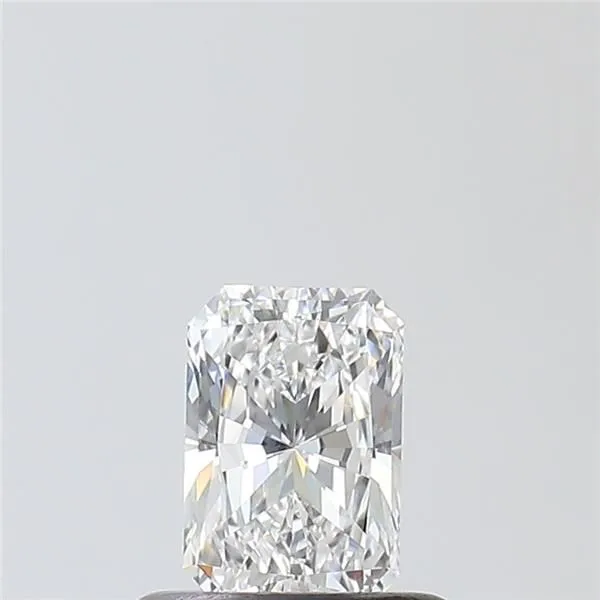 0.52ct RADIANT E VVS2 Natural diamond