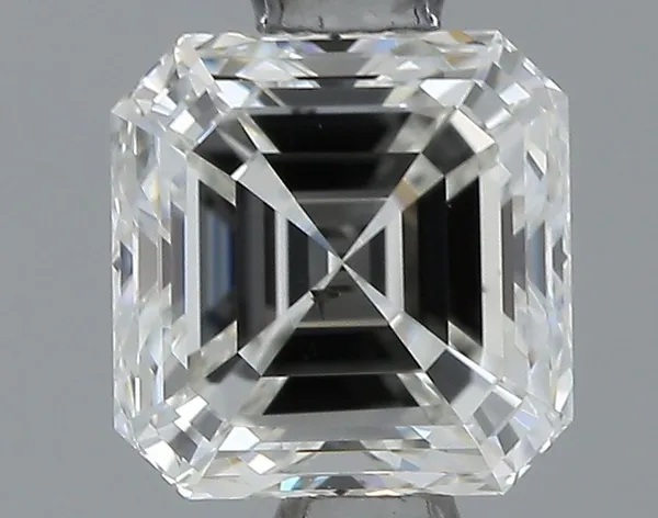 0.9ct EMERALD G SI1 Natural diamond
