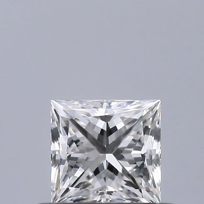 0.40ct PRINCESS E VVS2 Natural diamond