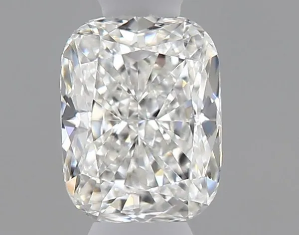 0.3ct CUSHION G VVS2 Natural diamond