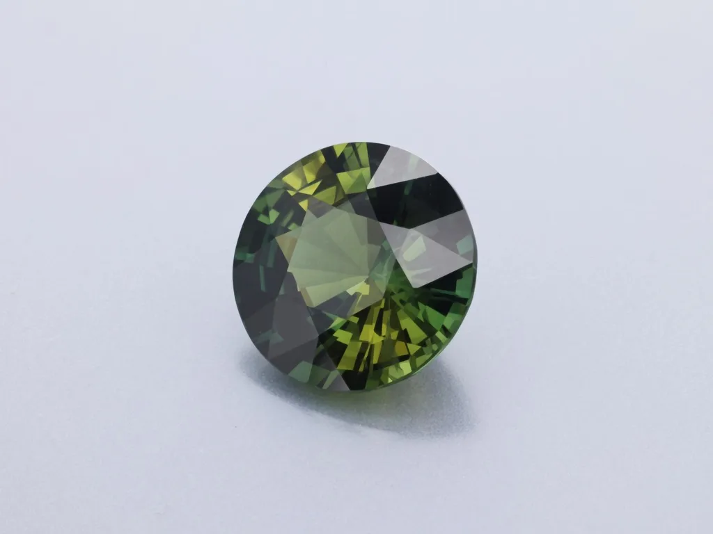 3.18ct Parti Sapphire, Round gemstone