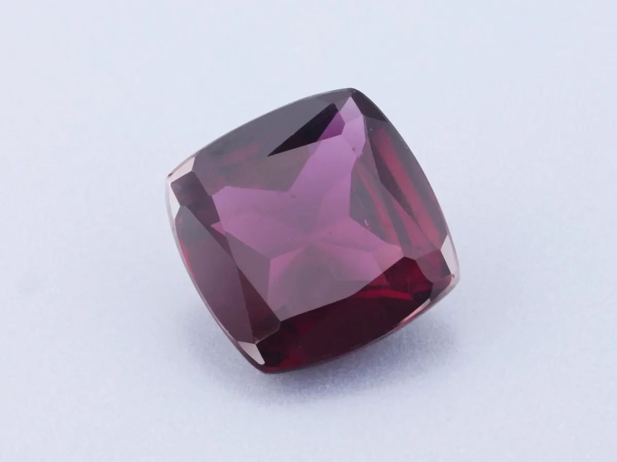 3.23ct Purple Garnet, Cushion gemstone