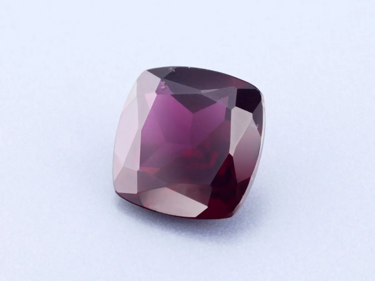 3.21ct Purple Garnet, Cushion gemstone