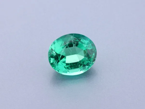 1ct Green Emerald, Oval cut gemstone