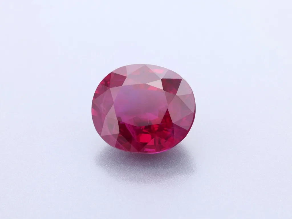 2.1ct Red Ruby, Oval gemstone