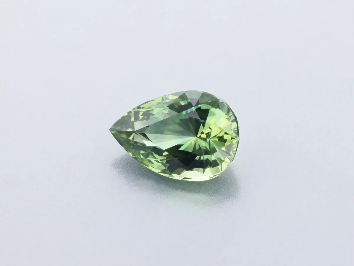 0.9ct Parti Sapphire, Pear Shape gemstone