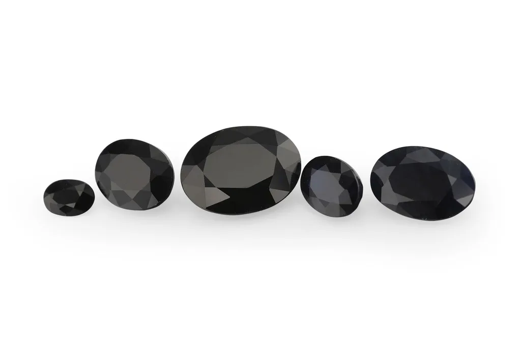 3.2ct Black Sapphire, Oval gemstone