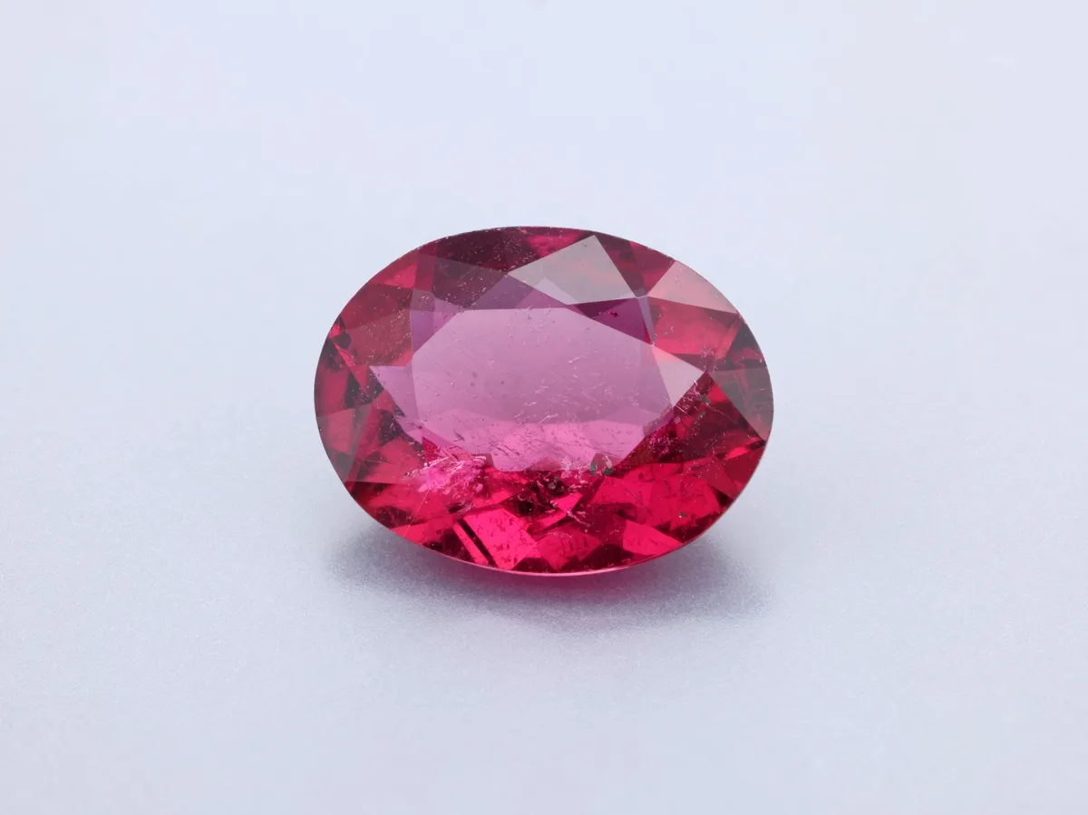 1.54ct Pink Tourmaline, Oval gemstone