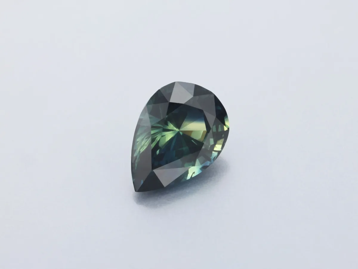 0.87ct Parti Sapphire, Pear Shape gemstone