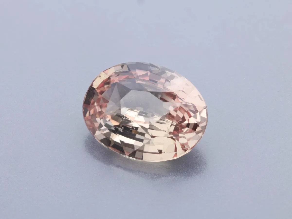 1.54ct Parti Sapphire, Oval gemstone
