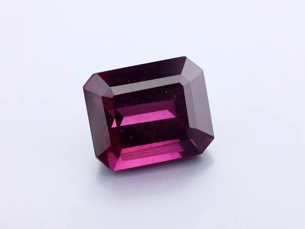 7.31ct Parti Garnet, Emerald Cut gemstone