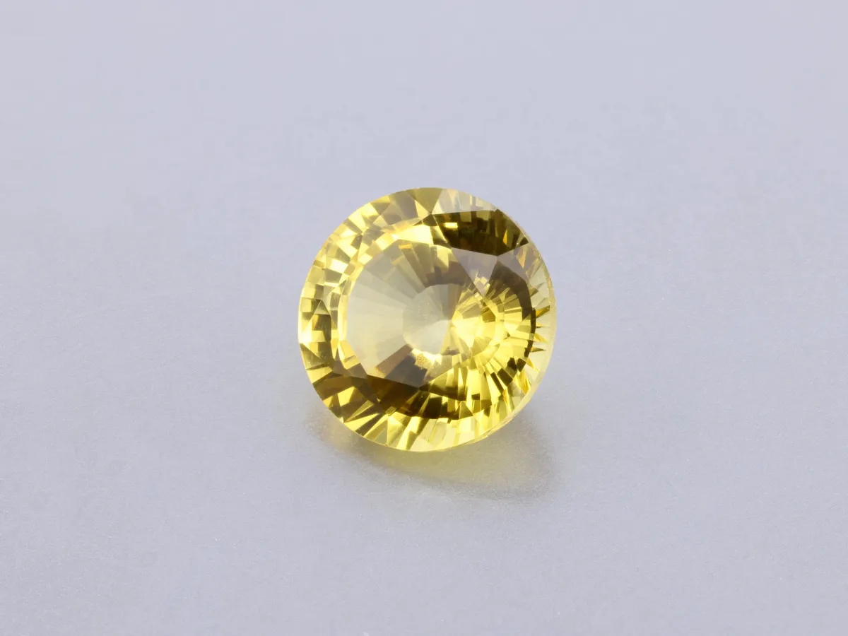 0.92ct Yellow Sapphire, Round gemstone