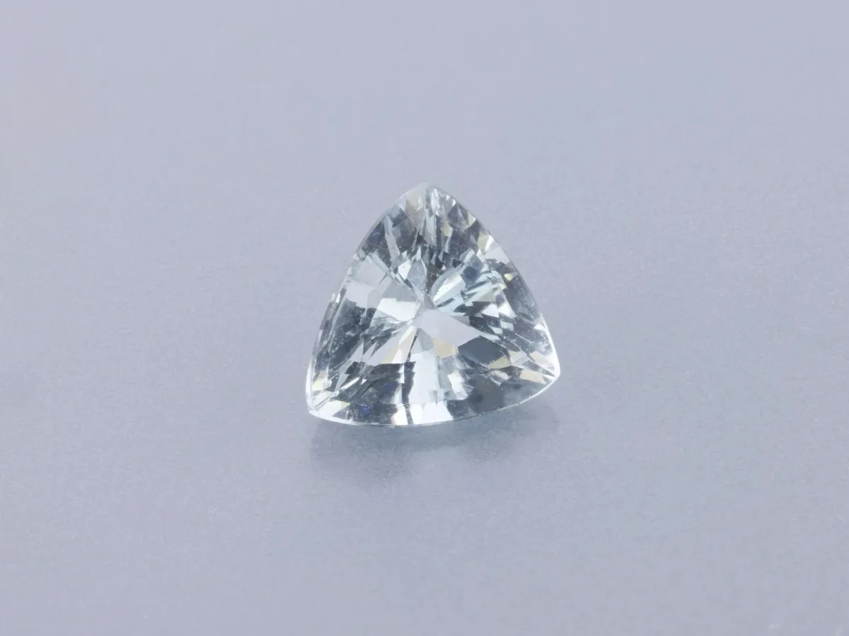0.67ct Blue Aquamarine, Trilliant gemstone